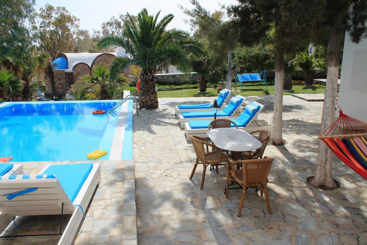 Evizorzia Villas Perissa  Exterior photo